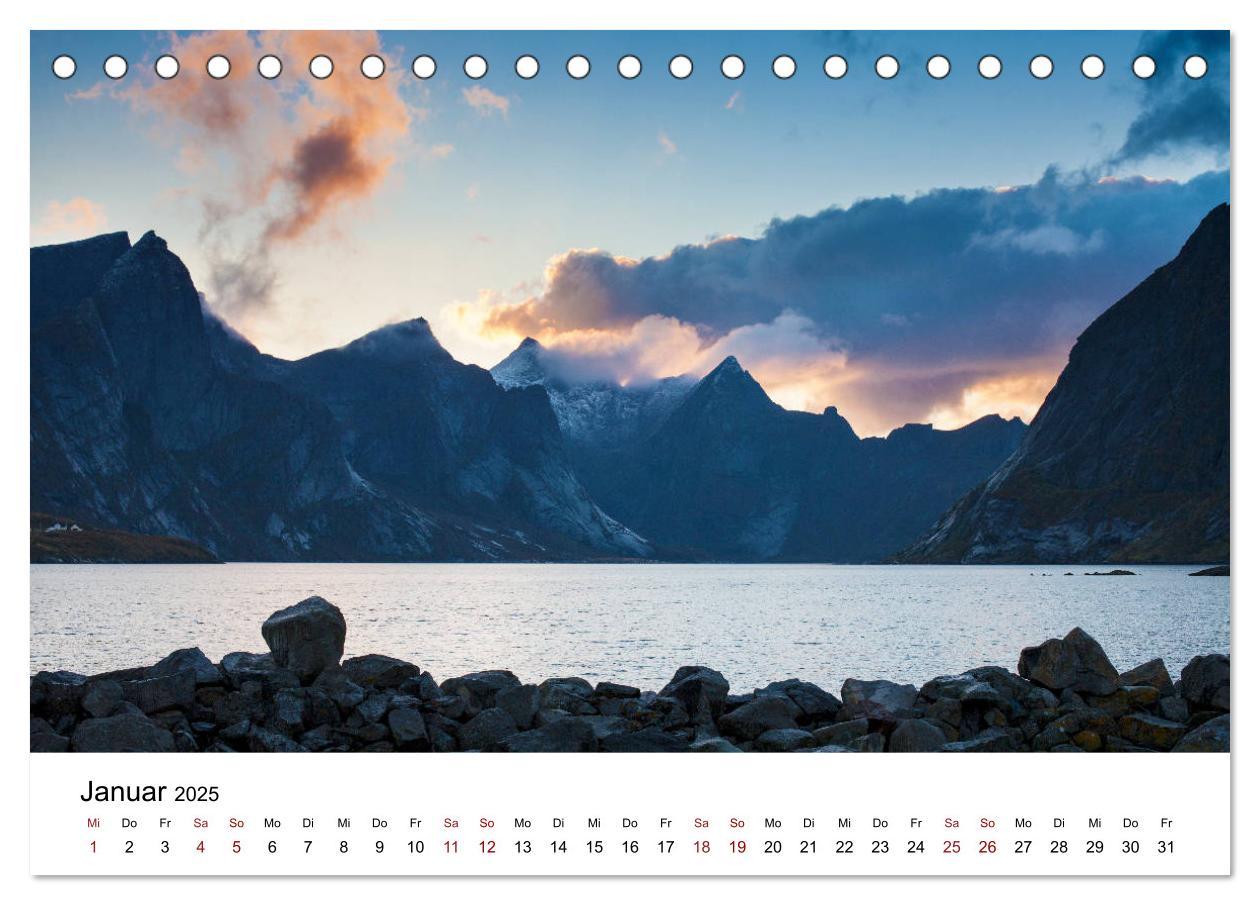 Bild: 9783435420209 | Skandinavien - Hoch im Norden (Tischkalender 2025 DIN A5 quer),...