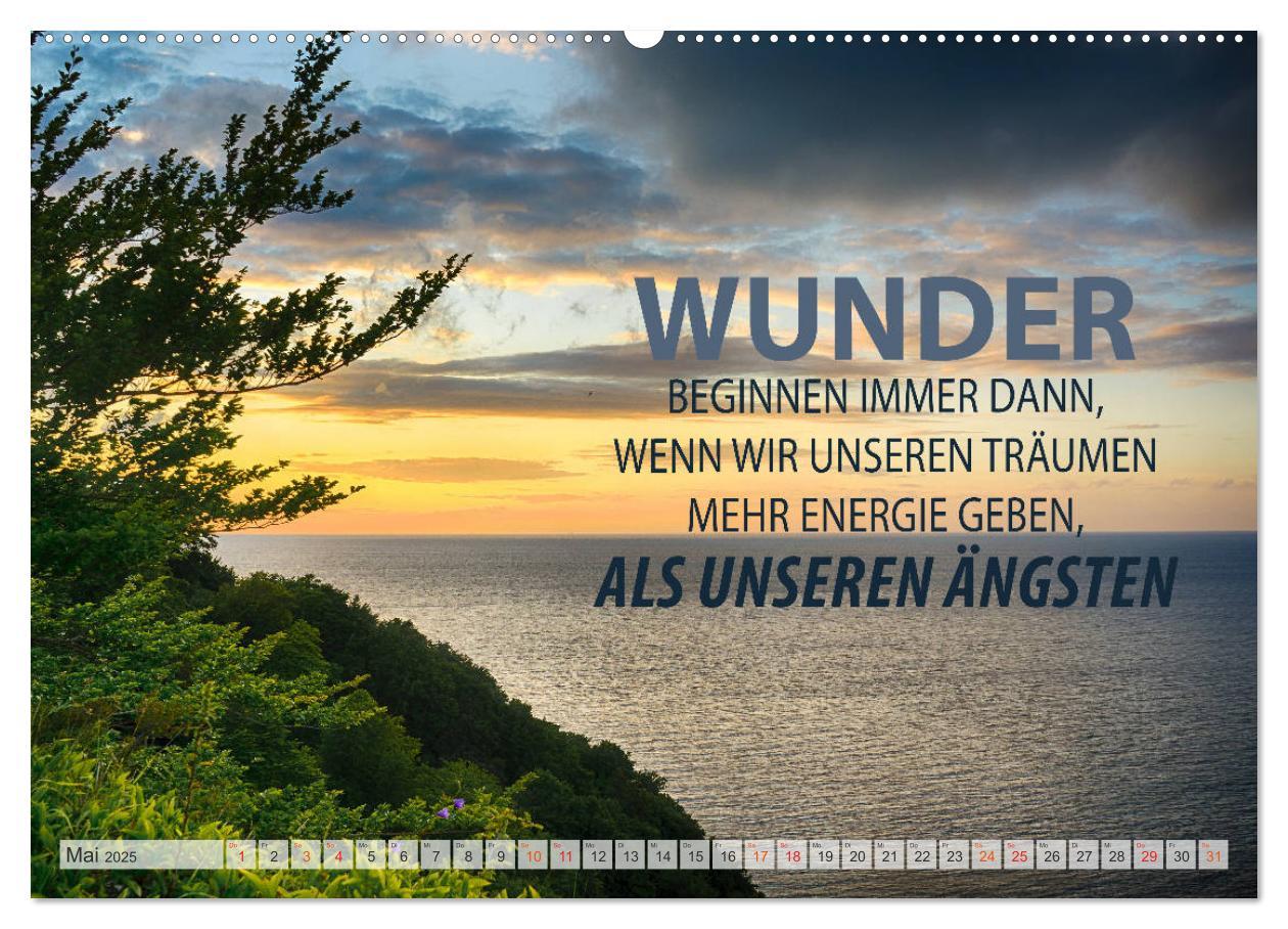 Bild: 9783435122714 | Motivation und Meer (Wandkalender 2025 DIN A2 quer), CALVENDO...