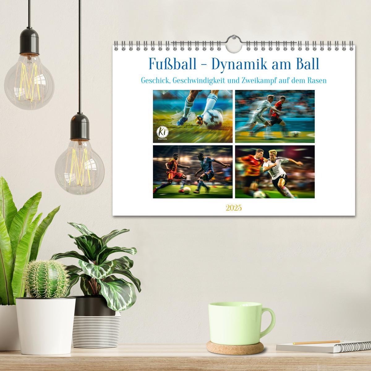 Bild: 9783457138182 | Fußball - Dynamik am Ball (Wandkalender 2025 DIN A4 quer), CALVENDO...