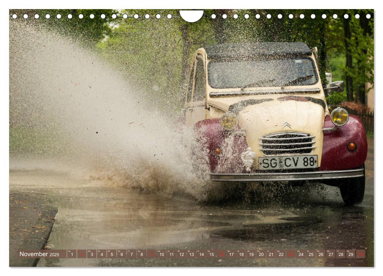 Bild: 9783435273881 | Die Ente ist sicher - Fahrspaß mit 2 CV Dolly (Wandkalender 2025...