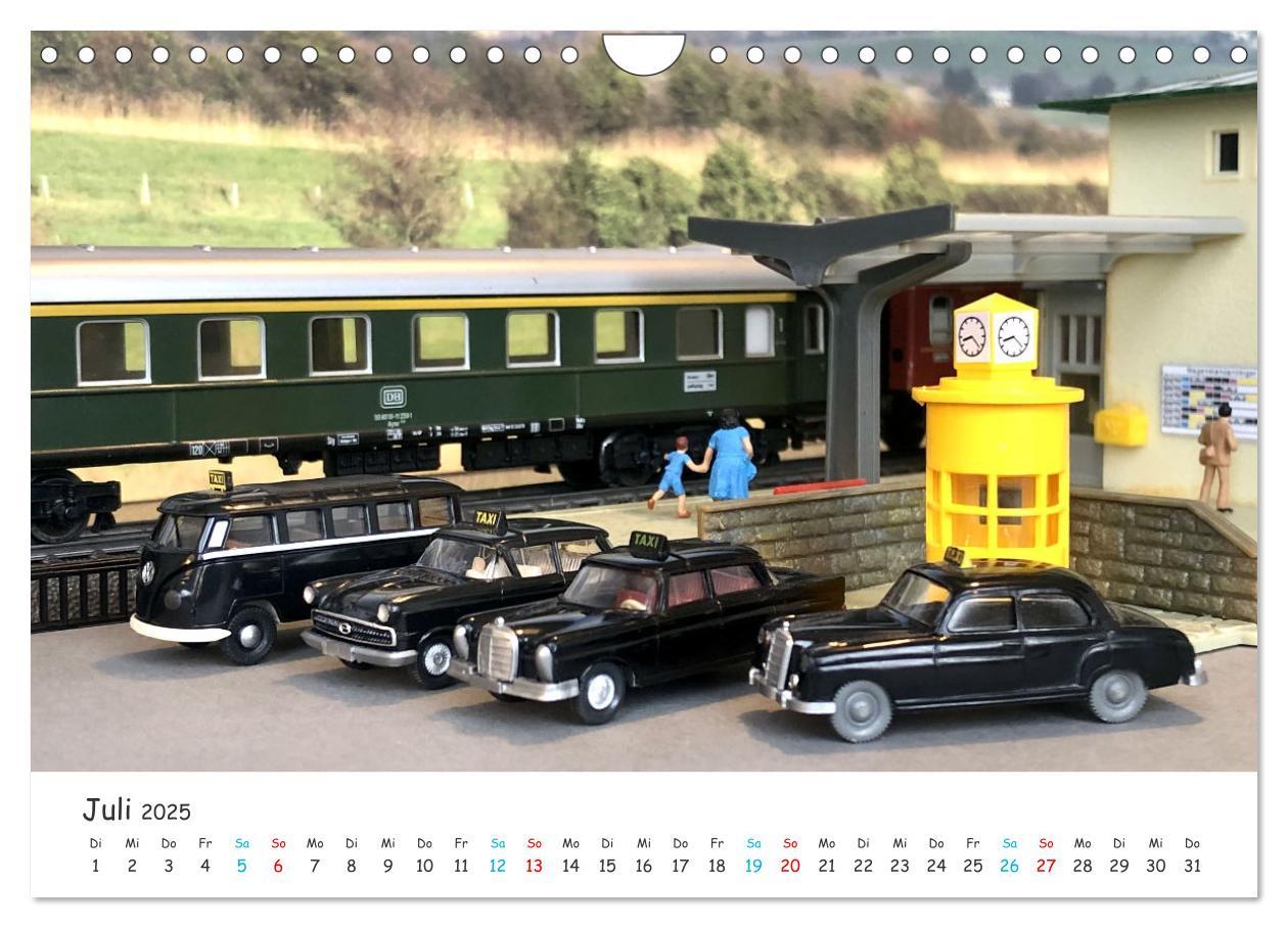 Bild: 9783457190197 | Autos auf der Modellbahn (Wandkalender 2025 DIN A4 quer), CALVENDO...