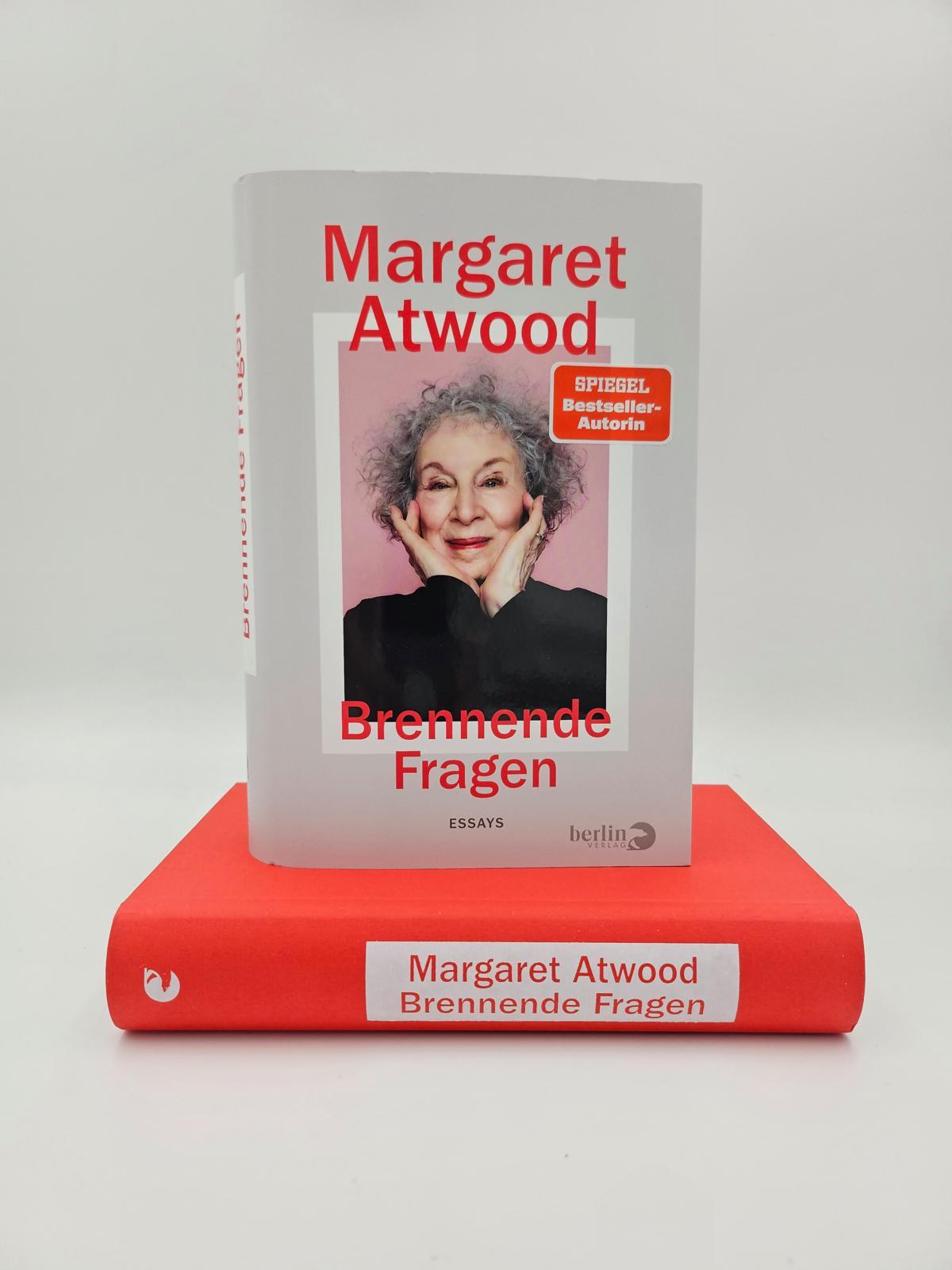 Bild: 9783827014733 | Brennende Fragen | Margaret Atwood | Buch | 704 S. | Deutsch | 2023