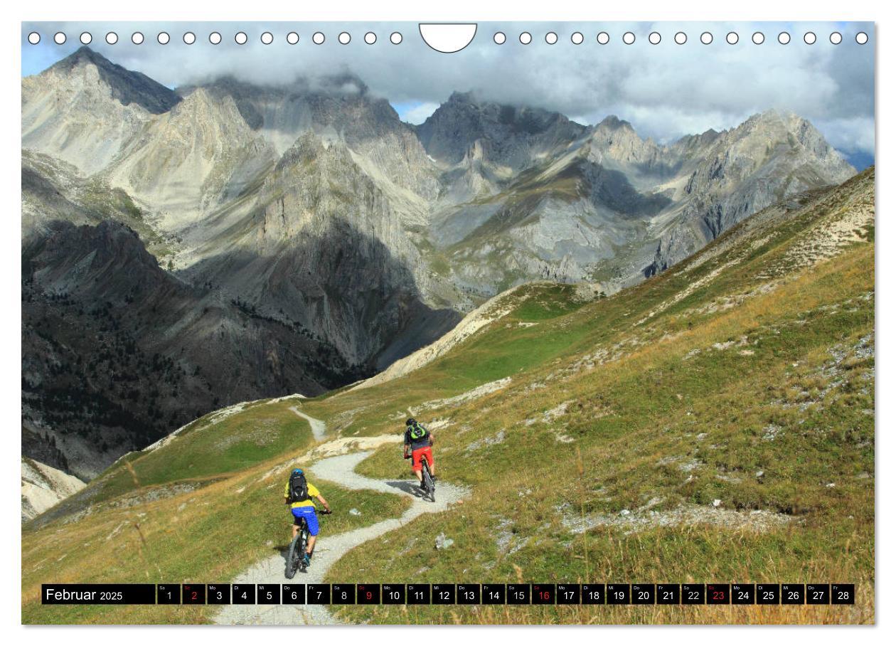 Bild: 9783435354139 | Mountainbike Traumpfade (Wandkalender 2025 DIN A4 quer), CALVENDO...