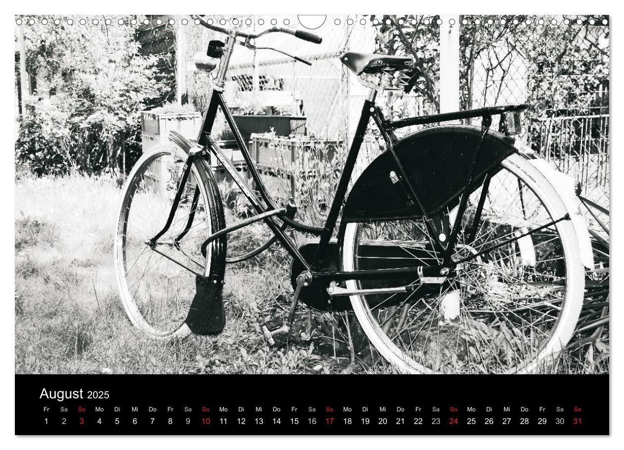 Bild: 9783435469857 | 200 Jahre Fahrrad - Ausschnitte von Ulrike SSK (Wandkalender 2025...