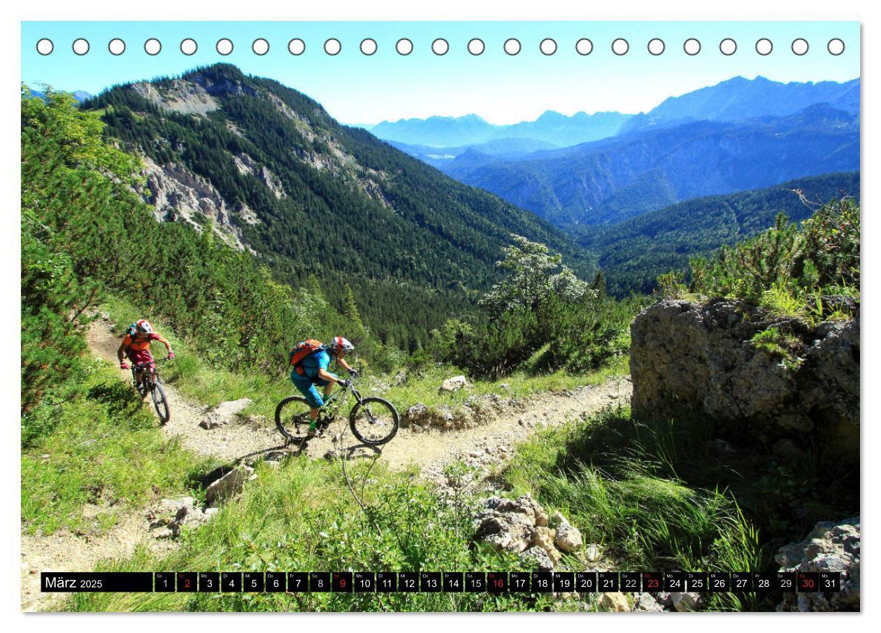 Bild: 9783435352845 | Mountainbike Traumpfade (Tischkalender 2025 DIN A5 quer), CALVENDO...