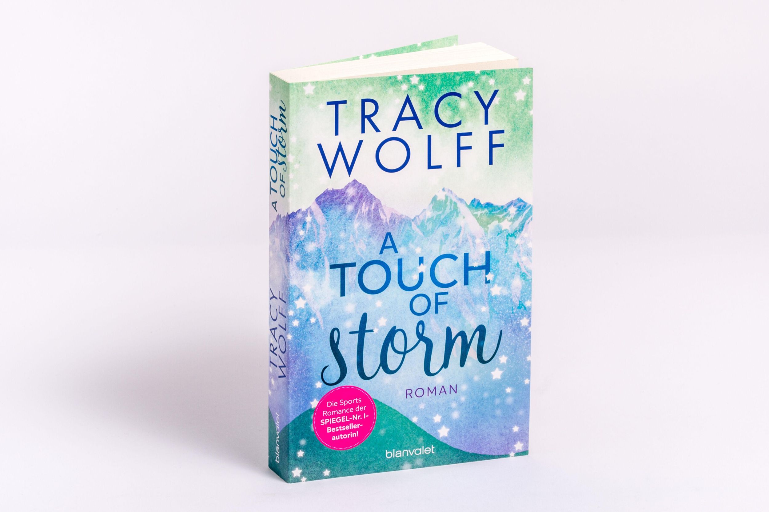 Bild: 9783734114120 | A Touch of Storm | Tracy Wolff | Taschenbuch | Hearts on Boards | 2025