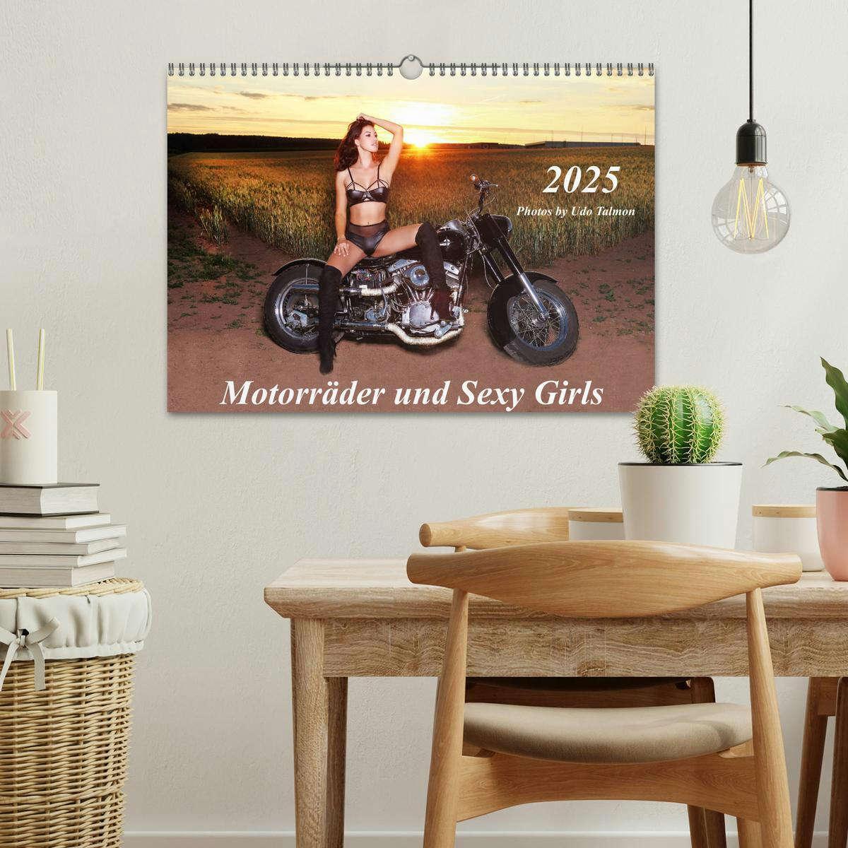 Bild: 9783435115730 | Motorräder und Sexy Girls (Wandkalender 2025 DIN A3 quer), CALVENDO...