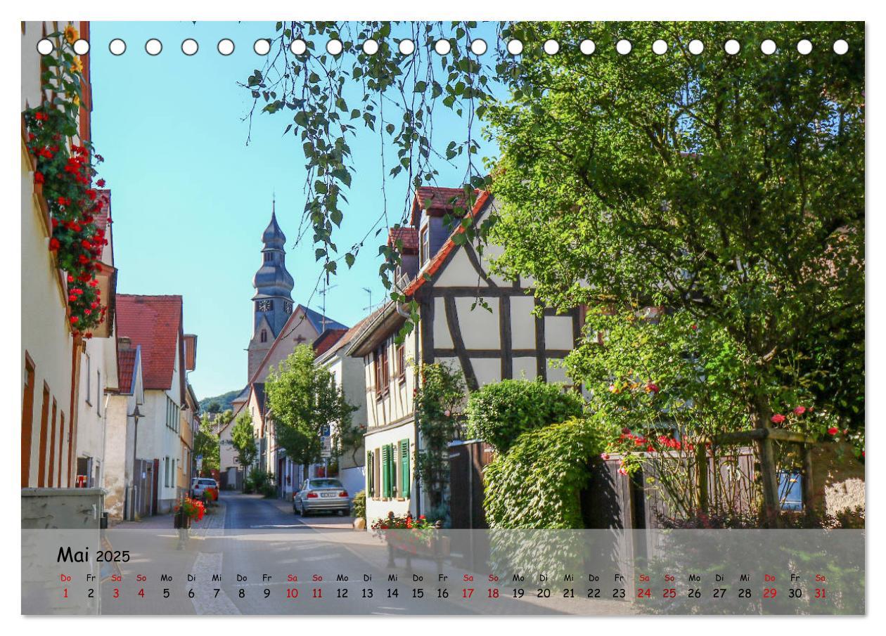 Bild: 9783435438129 | Fachwerkromantik in Hofheim am Taunus (Tischkalender 2025 DIN A5...