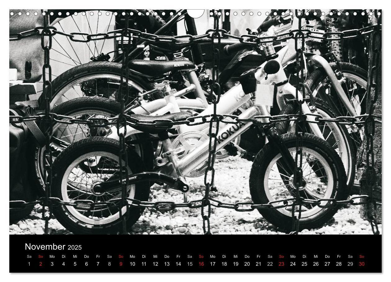 Bild: 9783435469857 | 200 Jahre Fahrrad - Ausschnitte von Ulrike SSK (Wandkalender 2025...