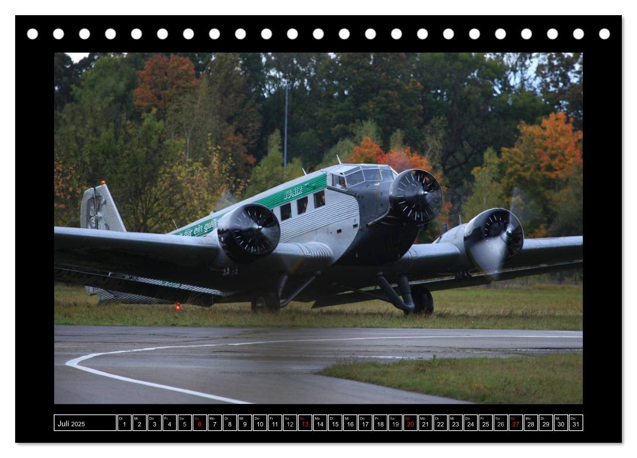 Bild: 9783435814978 | JU-AIR Ju-52 (Tischkalender 2025 DIN A5 quer), CALVENDO Monatskalender