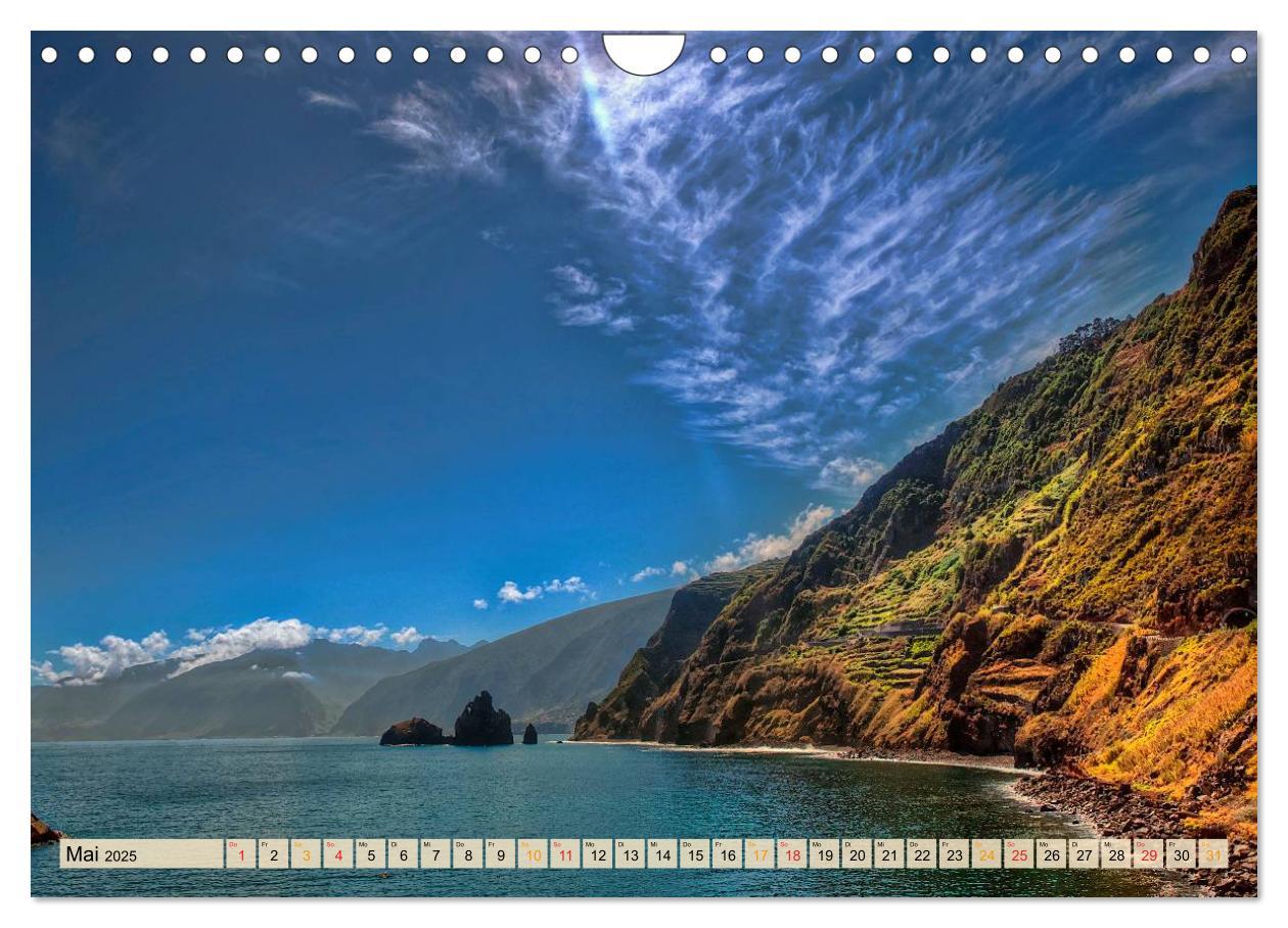 Bild: 9783435468089 | Madeira - blaues Wasser, grüne Berge, bunte Blumen (Wandkalender...