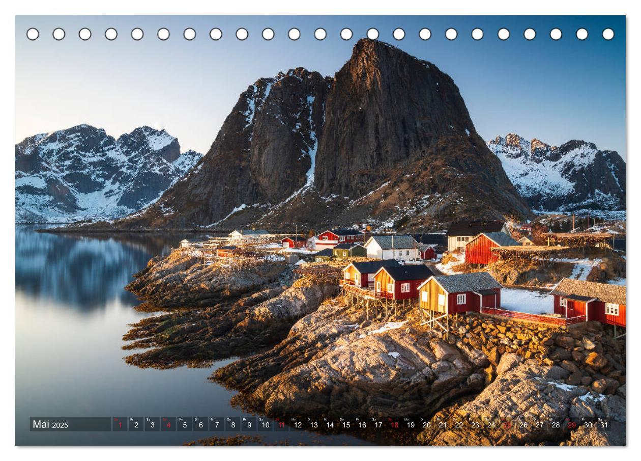 Bild: 9783435280025 | Lofoten - From Dusk Till Dawn (Tischkalender 2025 DIN A5 quer),...