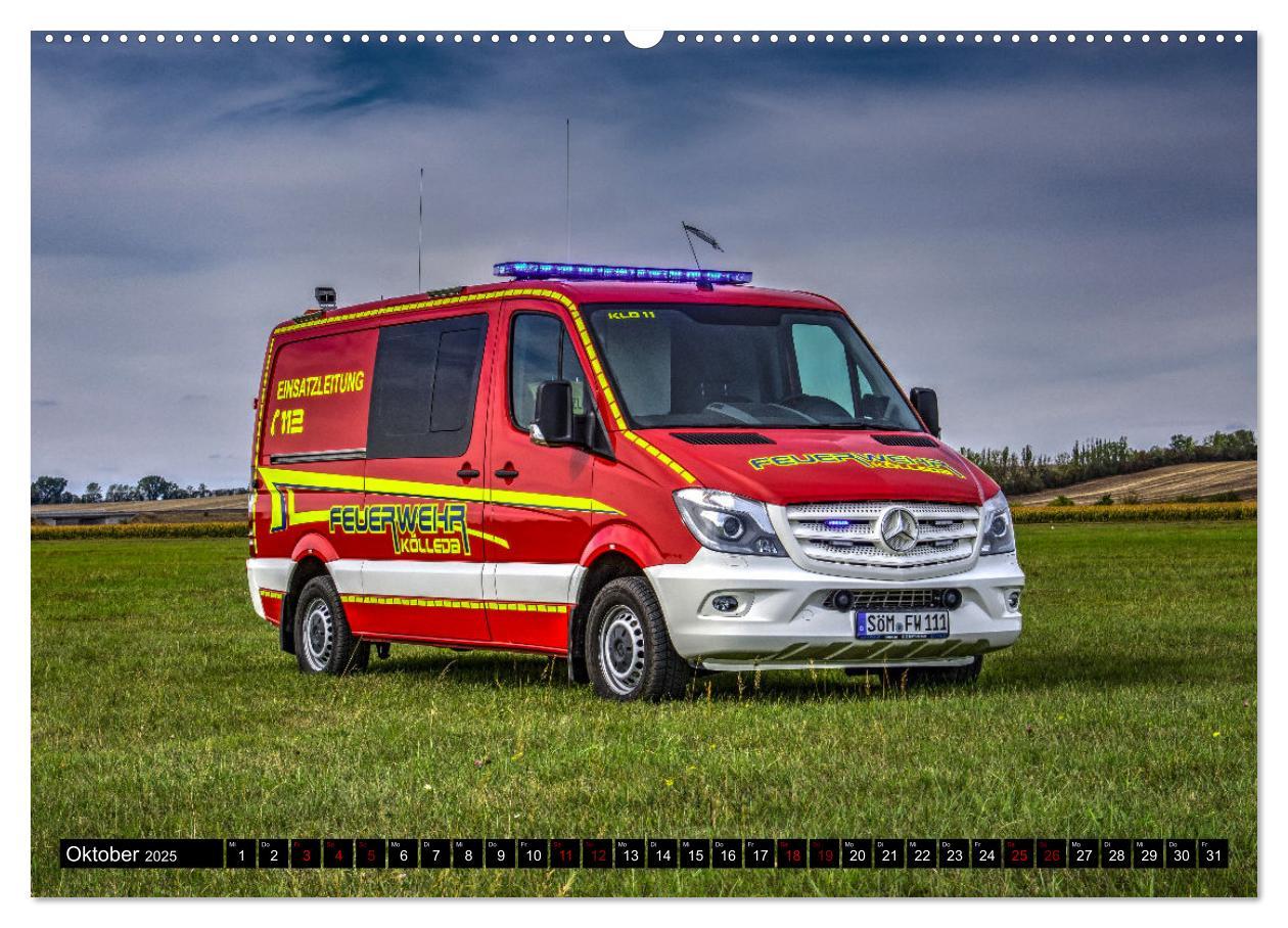 Bild: 9783435036813 | Feuerwehrfahrzeuge (Wandkalender 2025 DIN A2 quer), CALVENDO...