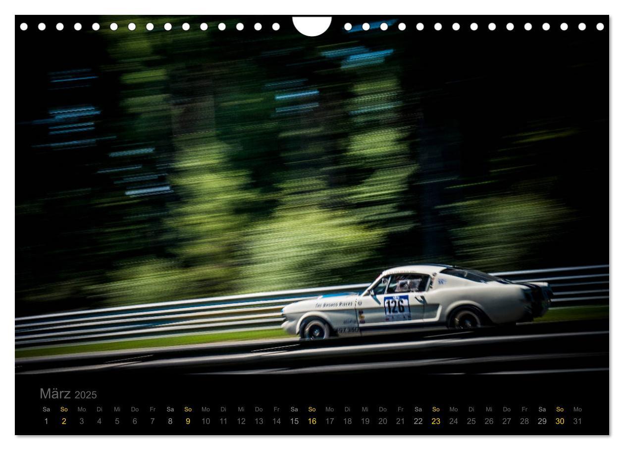 Bild: 9783435396832 | Flying Ford Mustang (Wandkalender 2025 DIN A4 quer), CALVENDO...