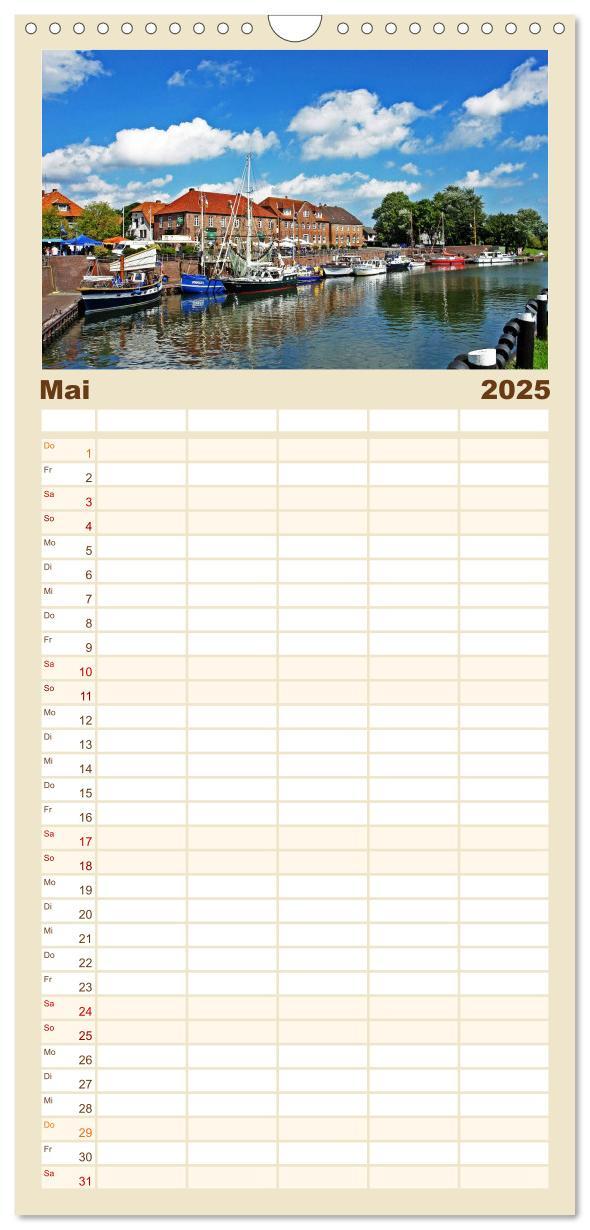 Bild: 9783457123058 | Familienplaner 2025 - Ostfriesland mit 5 Spalten (Wandkalender, 21...