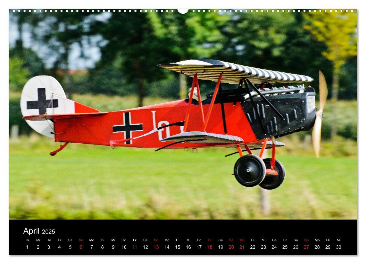 Bild: 9783435739578 | Modellflieger / CH-Version (Wandkalender 2025 DIN A2 quer),...