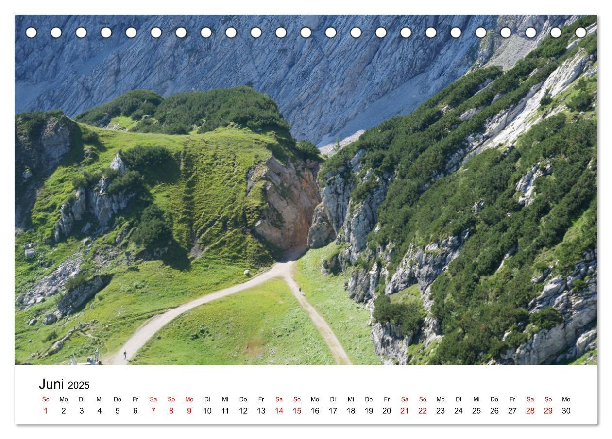 Bild: 9783435017140 | Das Zugspitzegebiet (Tischkalender 2025 DIN A5 quer), CALVENDO...