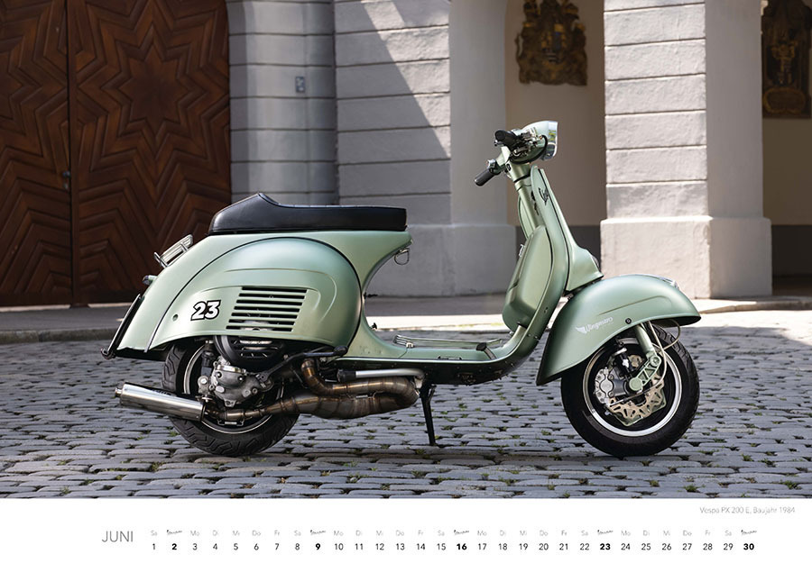 Bild: 9783966646819 | Vespa Kalender 2024 | La Dolce Vita auf zwei Rädern. Roller Kalender