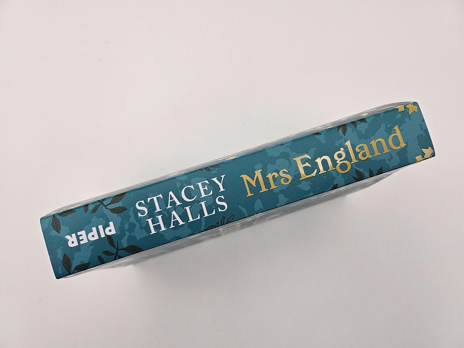 Bild: 9783492065405 | Mrs England | Stacey Halls | Taschenbuch | 384 S. | Deutsch | 2024