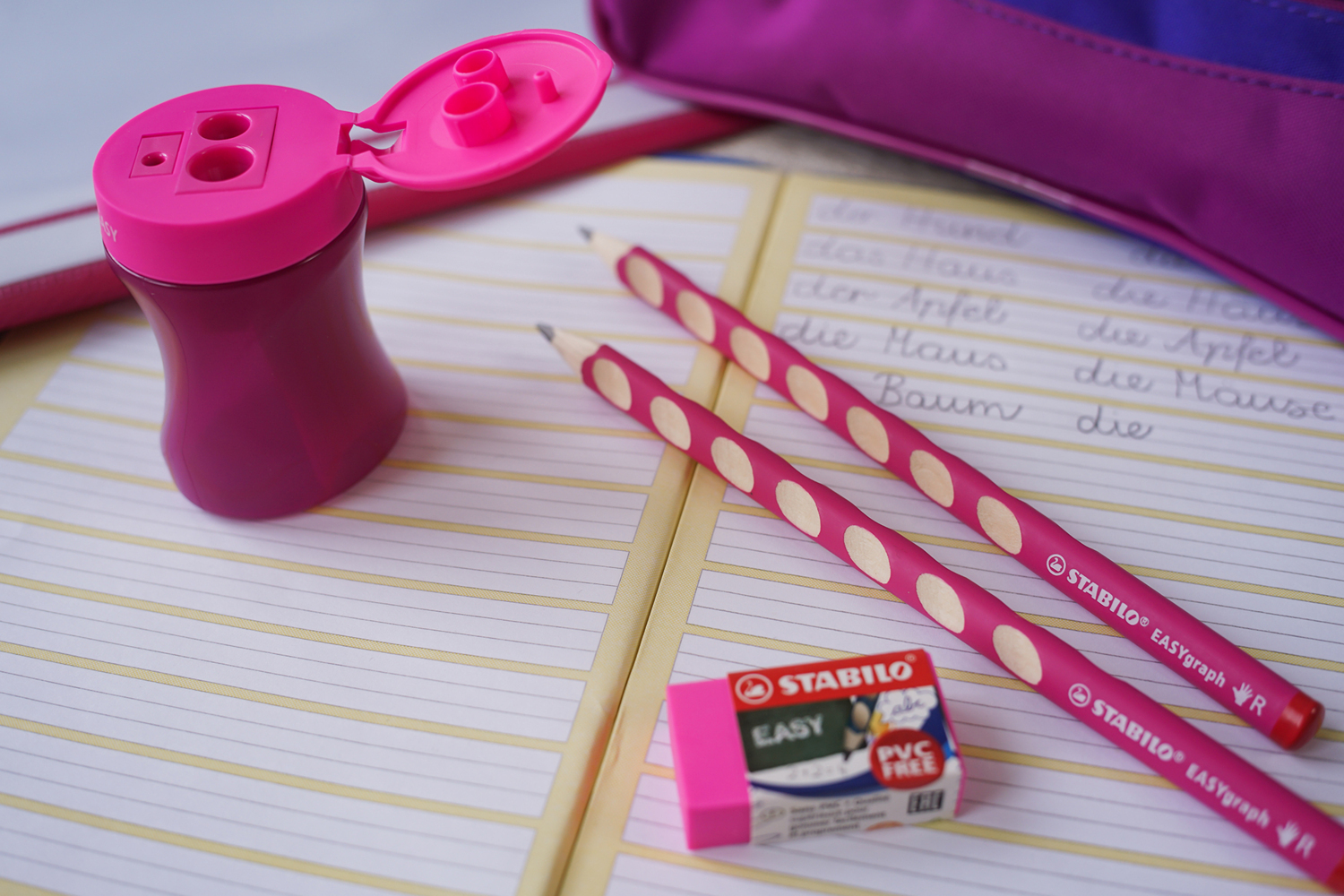 Bild: 4006381566810 | Schul-Set für Rechtshänder - STABILO EASYgraph in pink - inklusive...