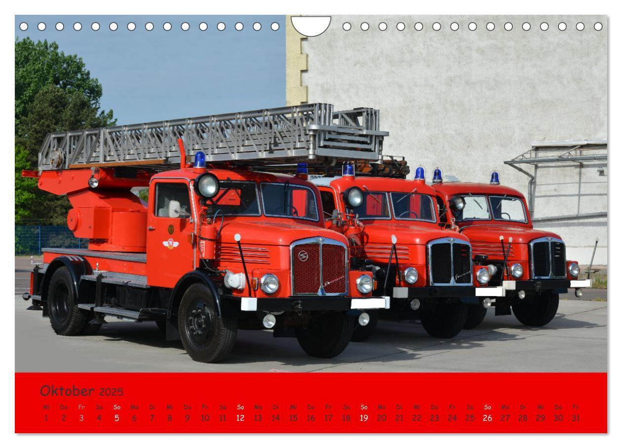 Bild: 9783457186626 | DDR Feuerwehr Klassiker (Wandkalender 2025 DIN A4 quer), CALVENDO...