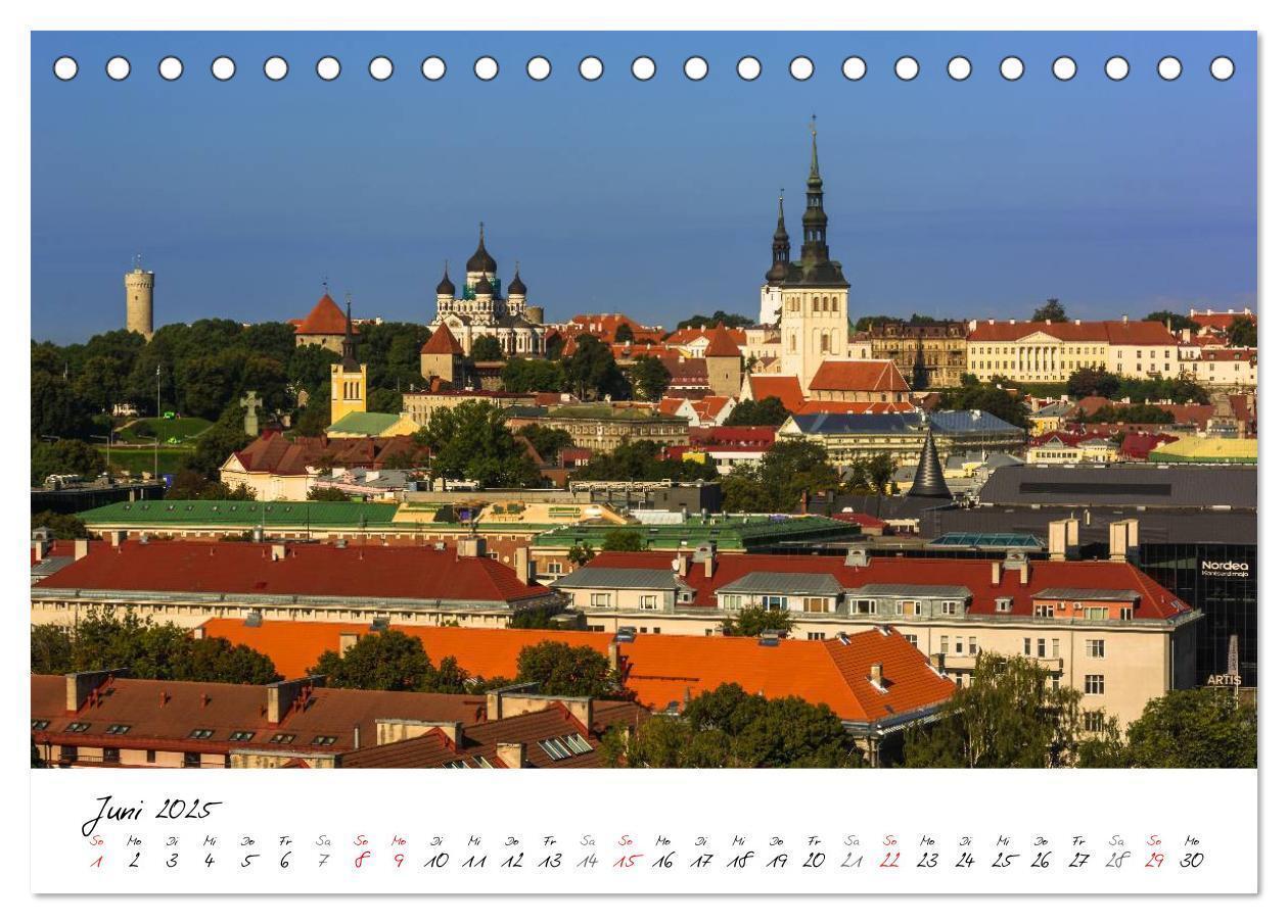 Bild: 9783435651252 | Tallinn Altstadt (Tischkalender 2025 DIN A5 quer), CALVENDO...