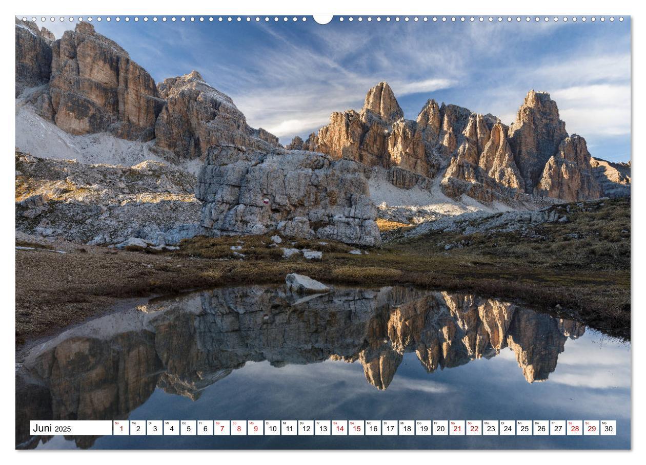 Bild: 9783435125289 | Alpen gespiegelt (Wandkalender 2025 DIN A2 quer), CALVENDO...