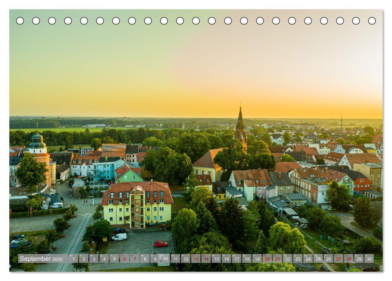 Bild: 9783383874864 | Ein Blick auf Ueckermünde (Tischkalender 2025 DIN A5 quer),...