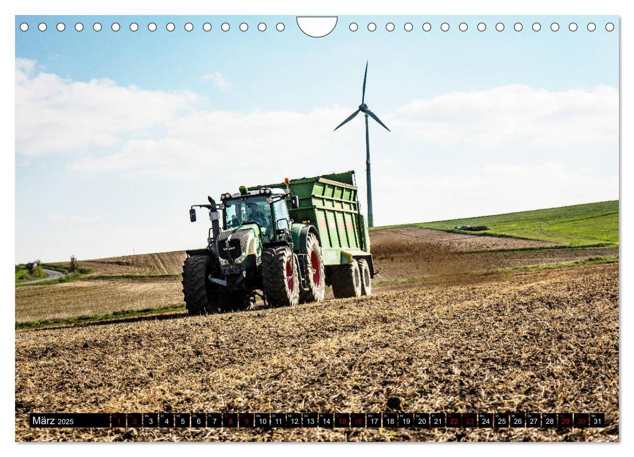 Bild: 9783435244539 | Landwirtschaft - Hightech auf dem Feld (Wandkalender 2025 DIN A4...