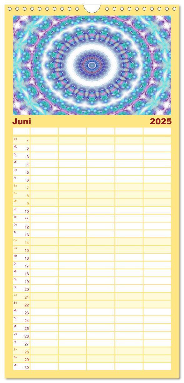 Bild: 9783457122358 | Familienplaner 2025 - Mandala Träume mit 5 Spalten (Wandkalender,...