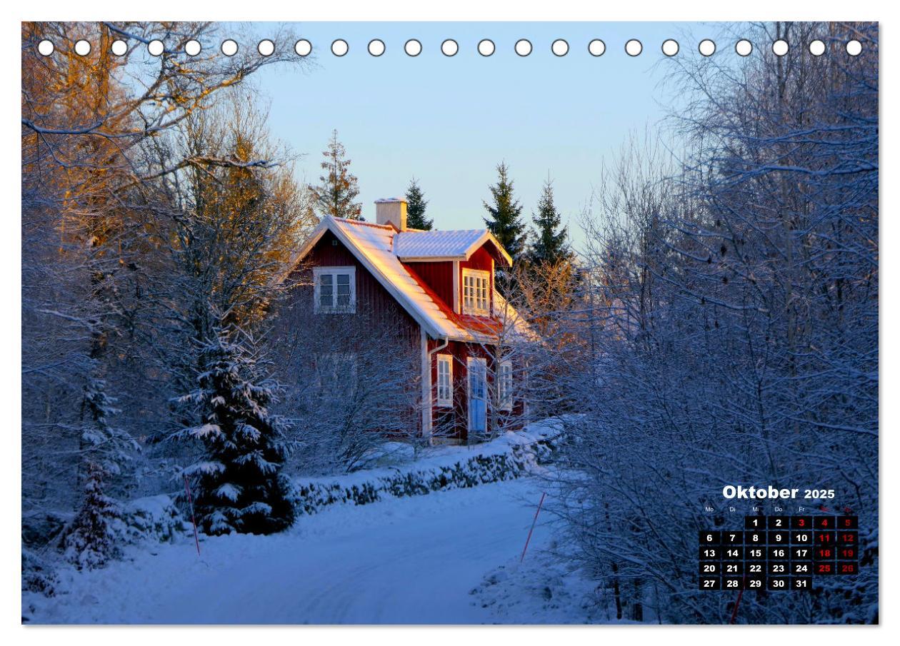 Bild: 9783383881107 | Wintertraum in Smaland (Tischkalender 2025 DIN A5 quer), CALVENDO...