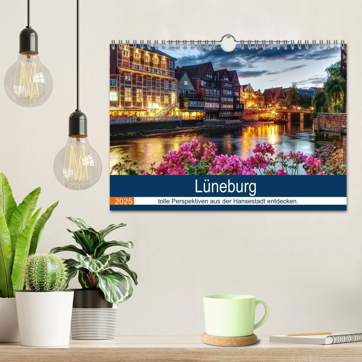 Bild: 9783435052868 | Lüneburg (Wandkalender 2025 DIN A4 quer), CALVENDO Monatskalender