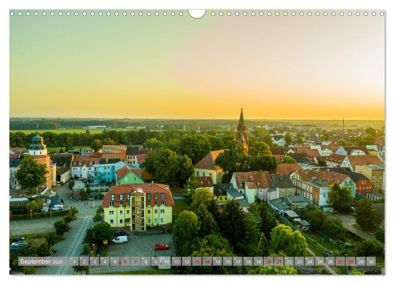 Bild: 9783383917660 | Ein Blick auf Ueckermünde (Wandkalender 2025 DIN A3 quer), CALVENDO...