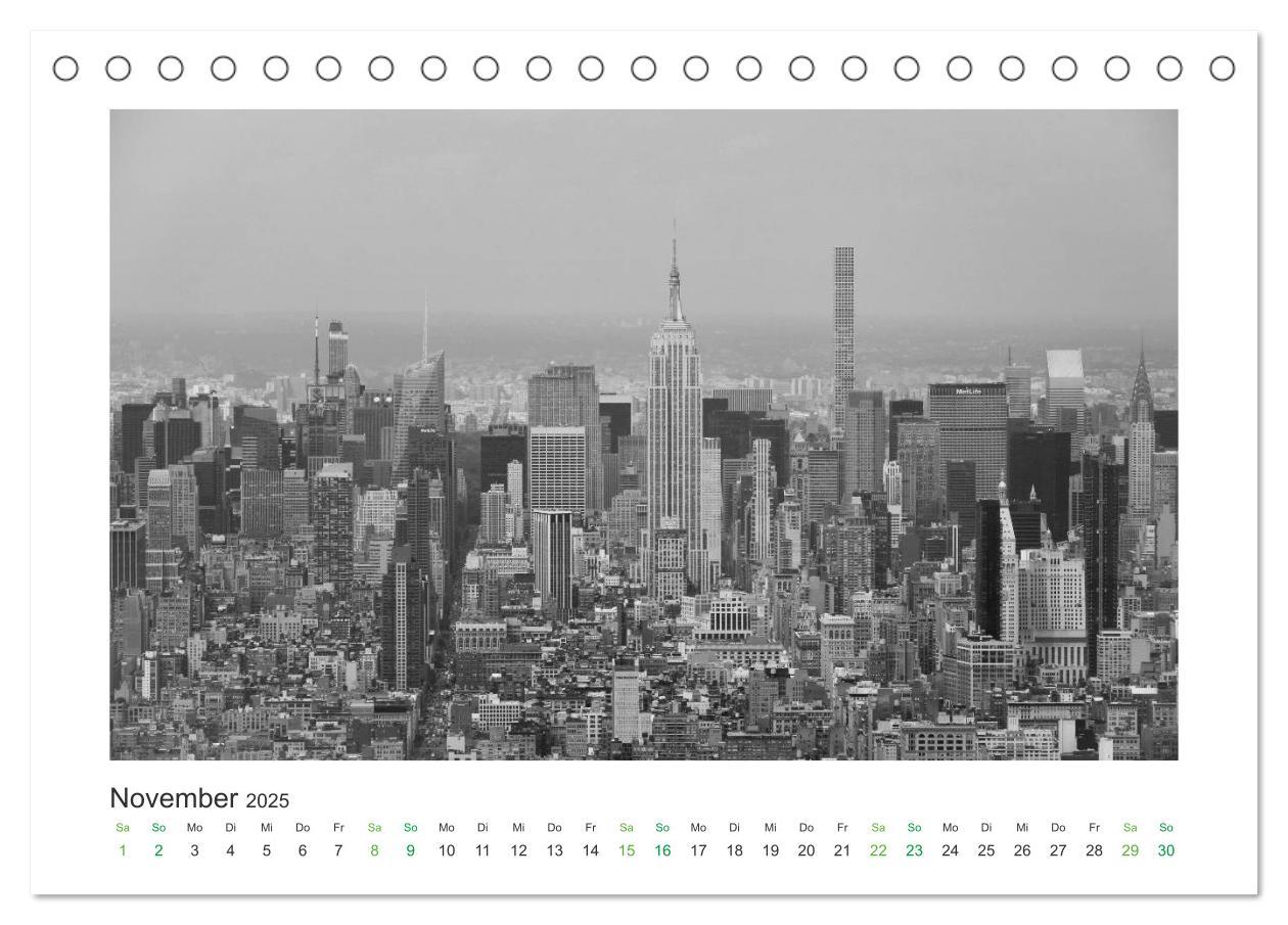 Bild: 9783435374489 | New York in schwarz weiss (Tischkalender 2025 DIN A5 quer),...