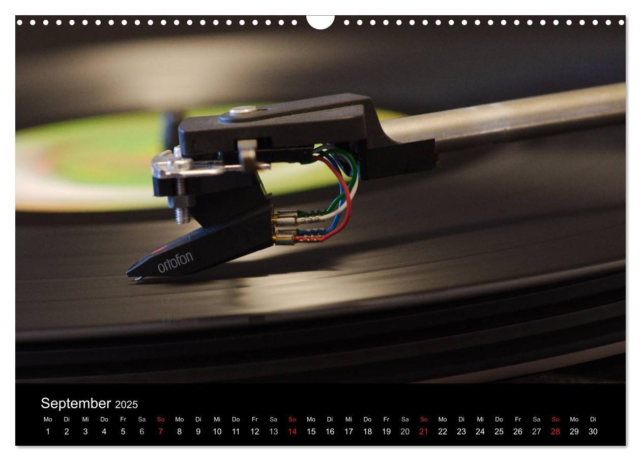 Bild: 9783435695881 | Vintage Turntables Made In Schwarzwald (Wandkalender 2025 DIN A3...