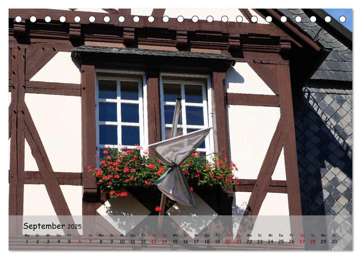 Bild: 9783435438129 | Fachwerkromantik in Hofheim am Taunus (Tischkalender 2025 DIN A5...