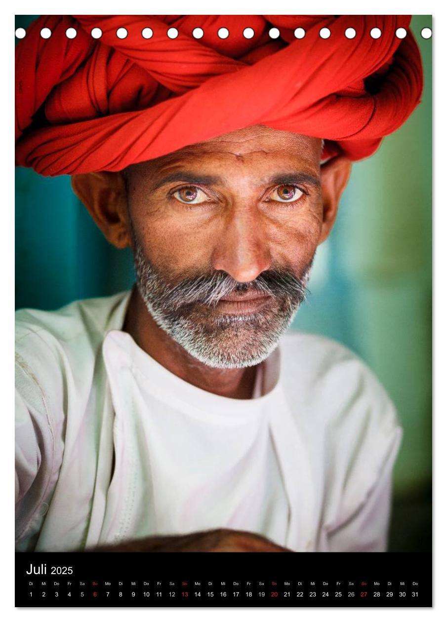 Bild: 9783457084397 | Portraits aus Indien (Tischkalender 2025 DIN A5 hoch), CALVENDO...