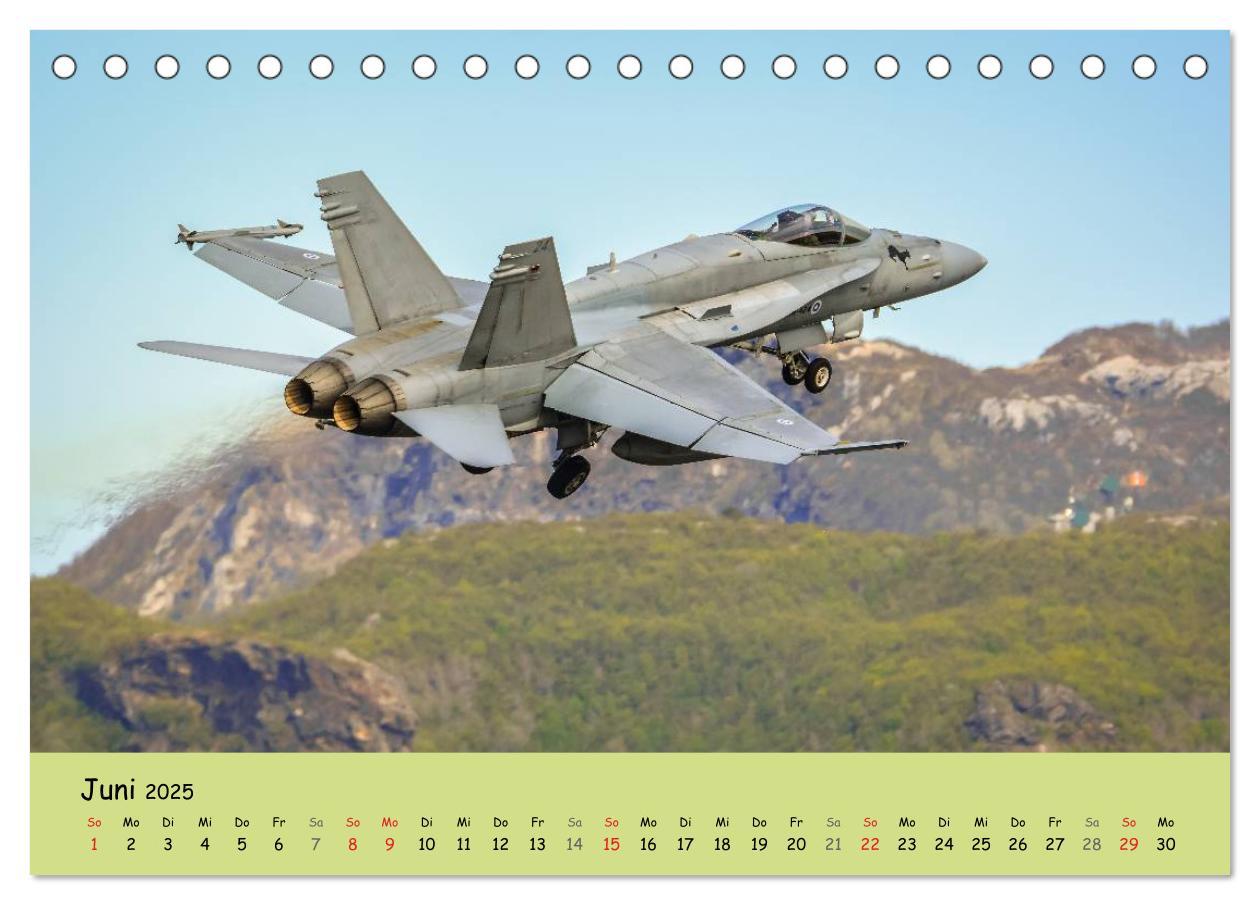 Bild: 9783435575602 | Luftüberlegenheit - Kampfjets in Aktion (Tischkalender 2025 DIN A5...