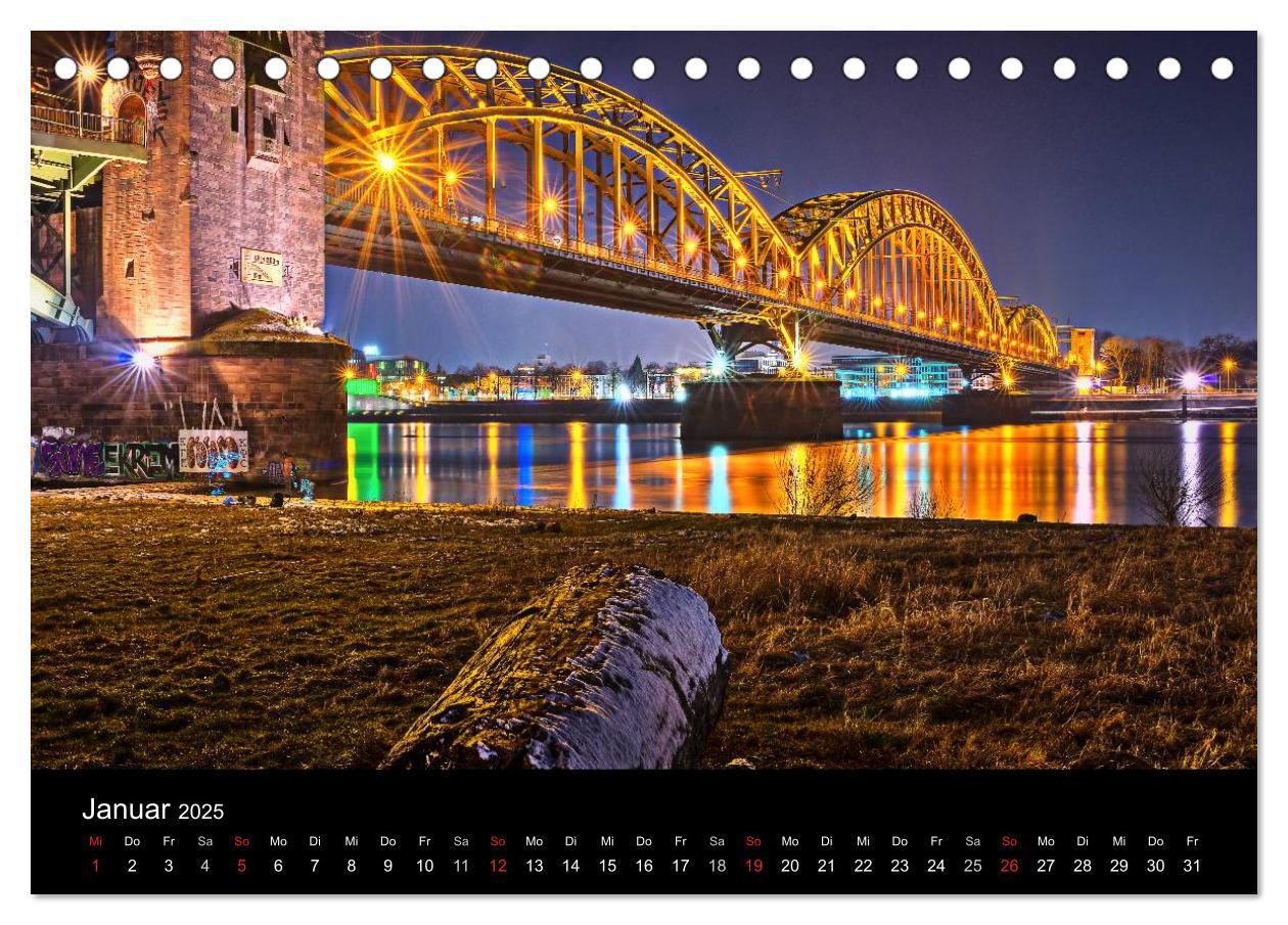 Bild: 9783435575718 | Köln Impressionen bei Nacht (Tischkalender 2025 DIN A5 quer),...