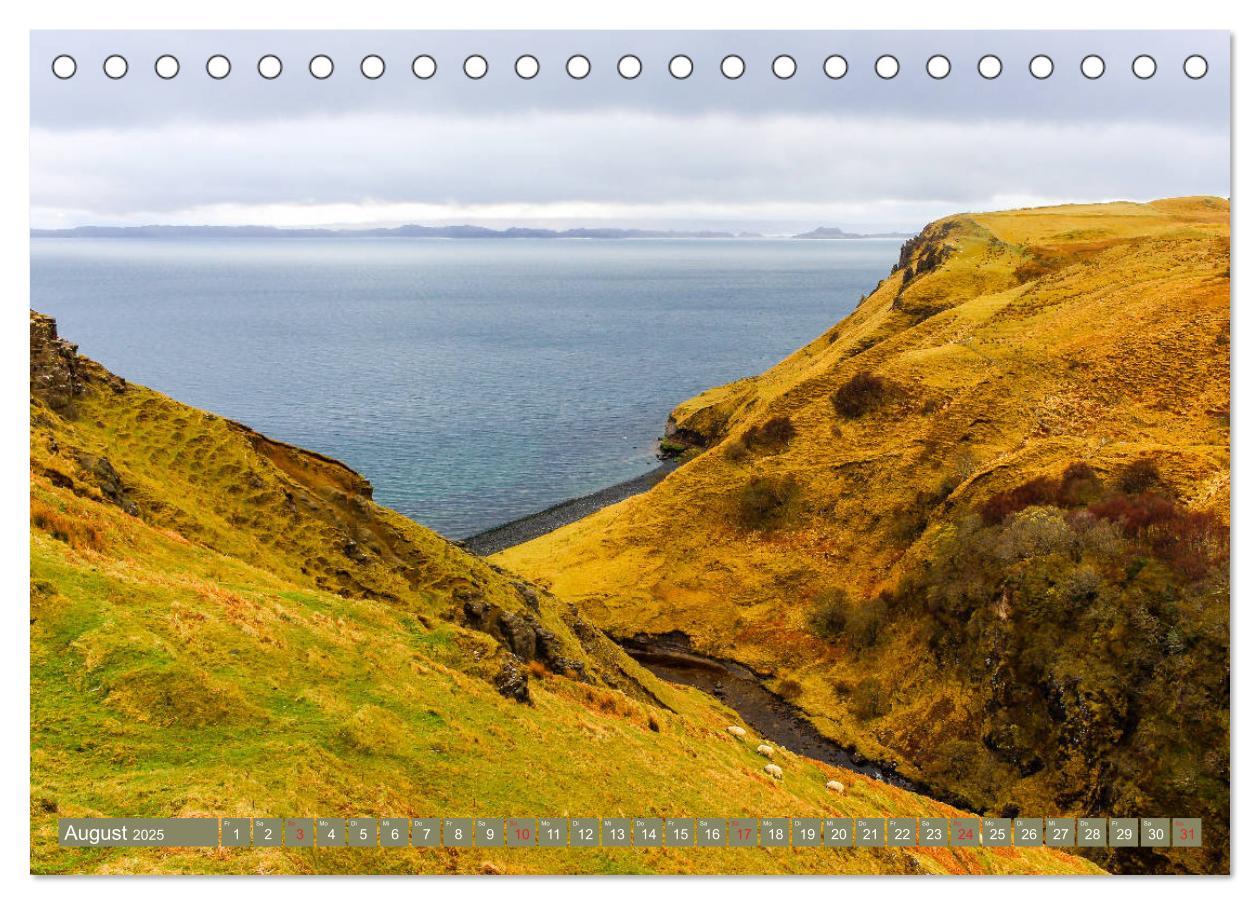 Bild: 9783435273133 | Mystisches Schottland (Tischkalender 2025 DIN A5 quer), CALVENDO...