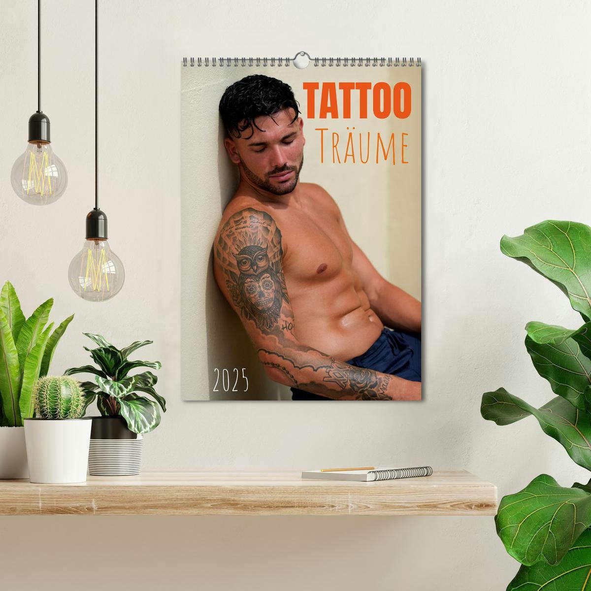 Bild: 9783435895267 | Tattooträume (Wandkalender 2025 DIN A3 hoch), CALVENDO Monatskalender