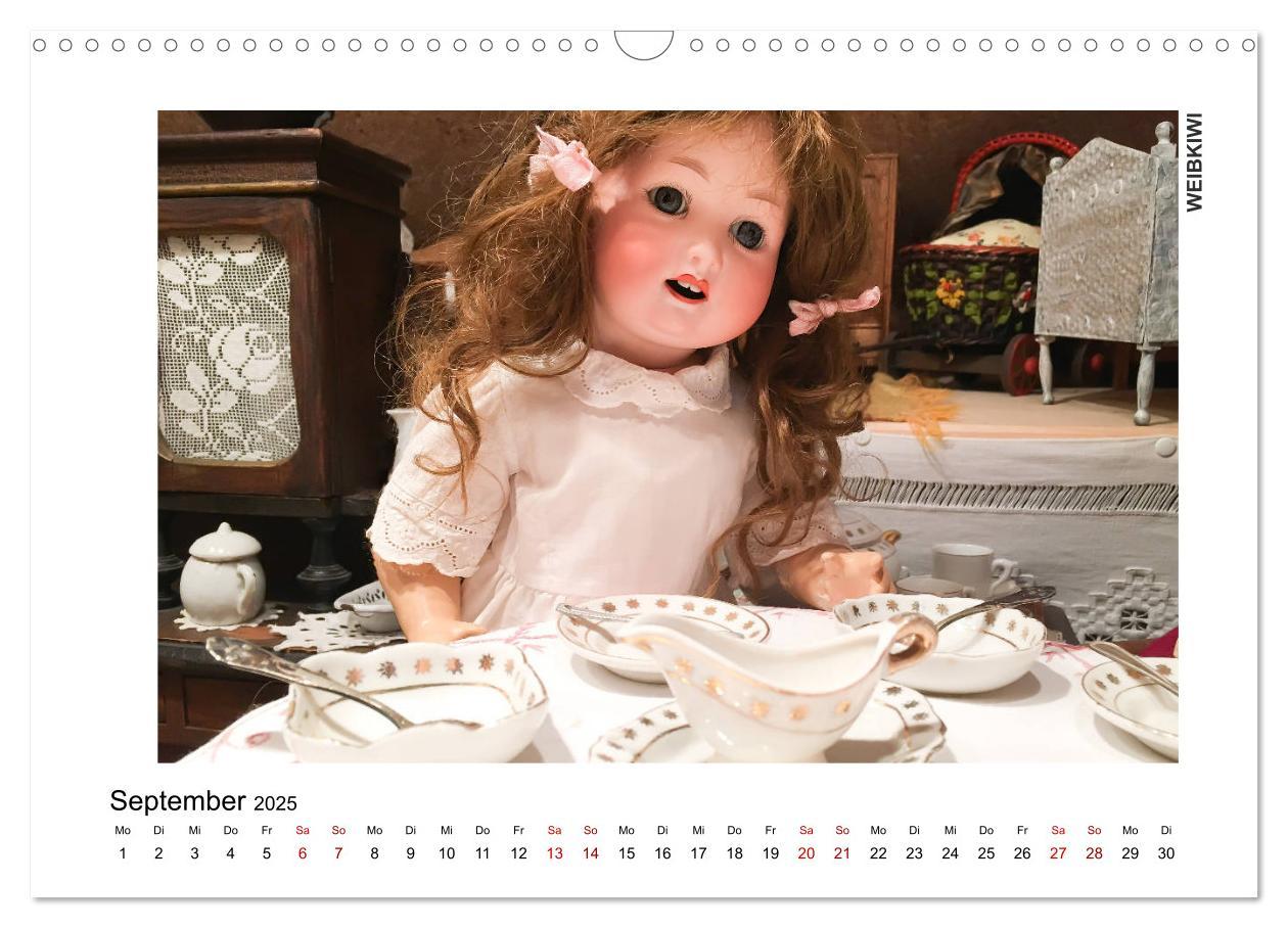 Bild: 9783435252787 | Altes Puppengeschirr (Wandkalender 2025 DIN A3 quer), CALVENDO...