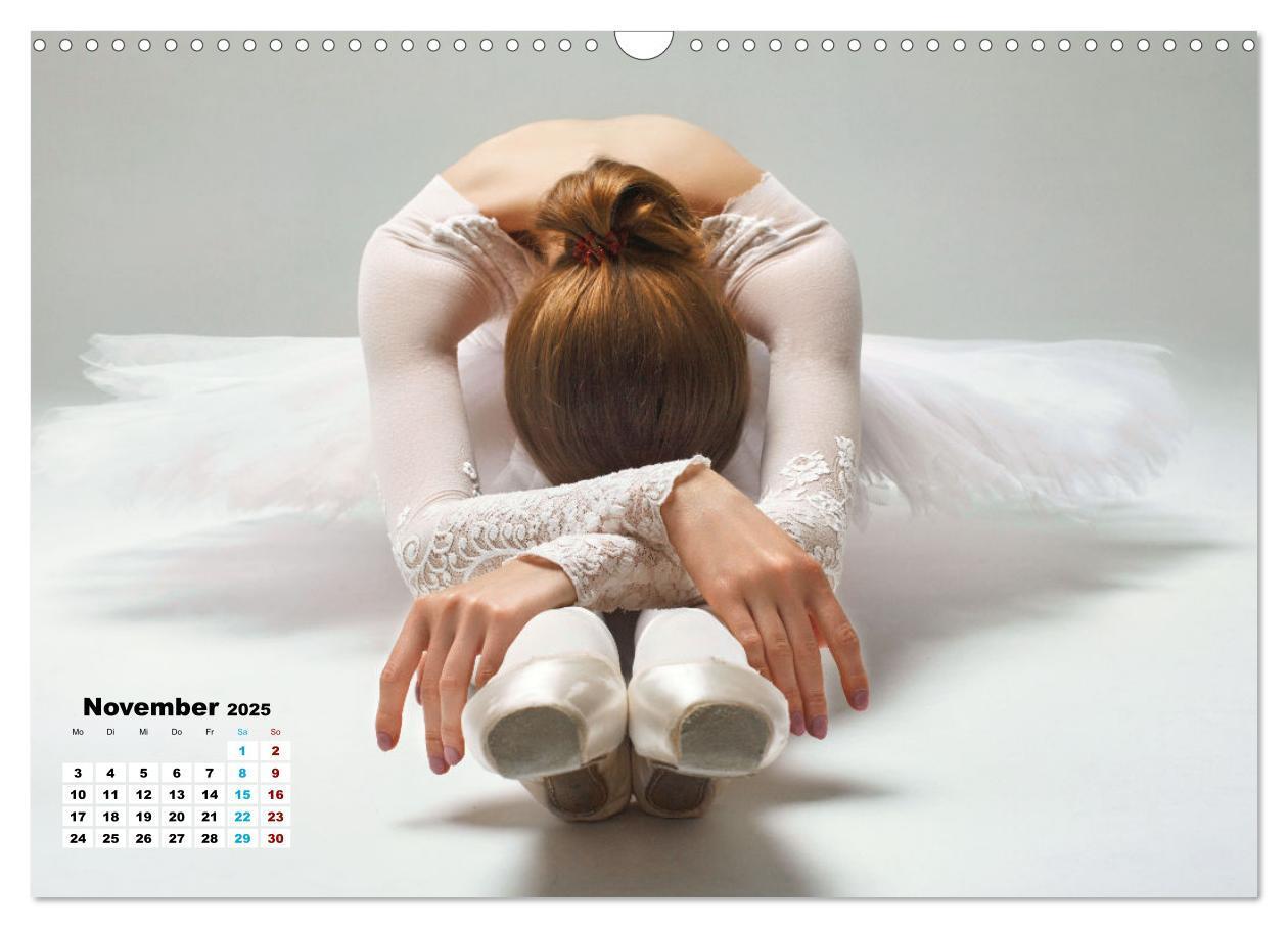 Bild: 9783457184066 | BALLETT - ein Hauch Magie (Wandkalender 2025 DIN A3 quer), CALVENDO...