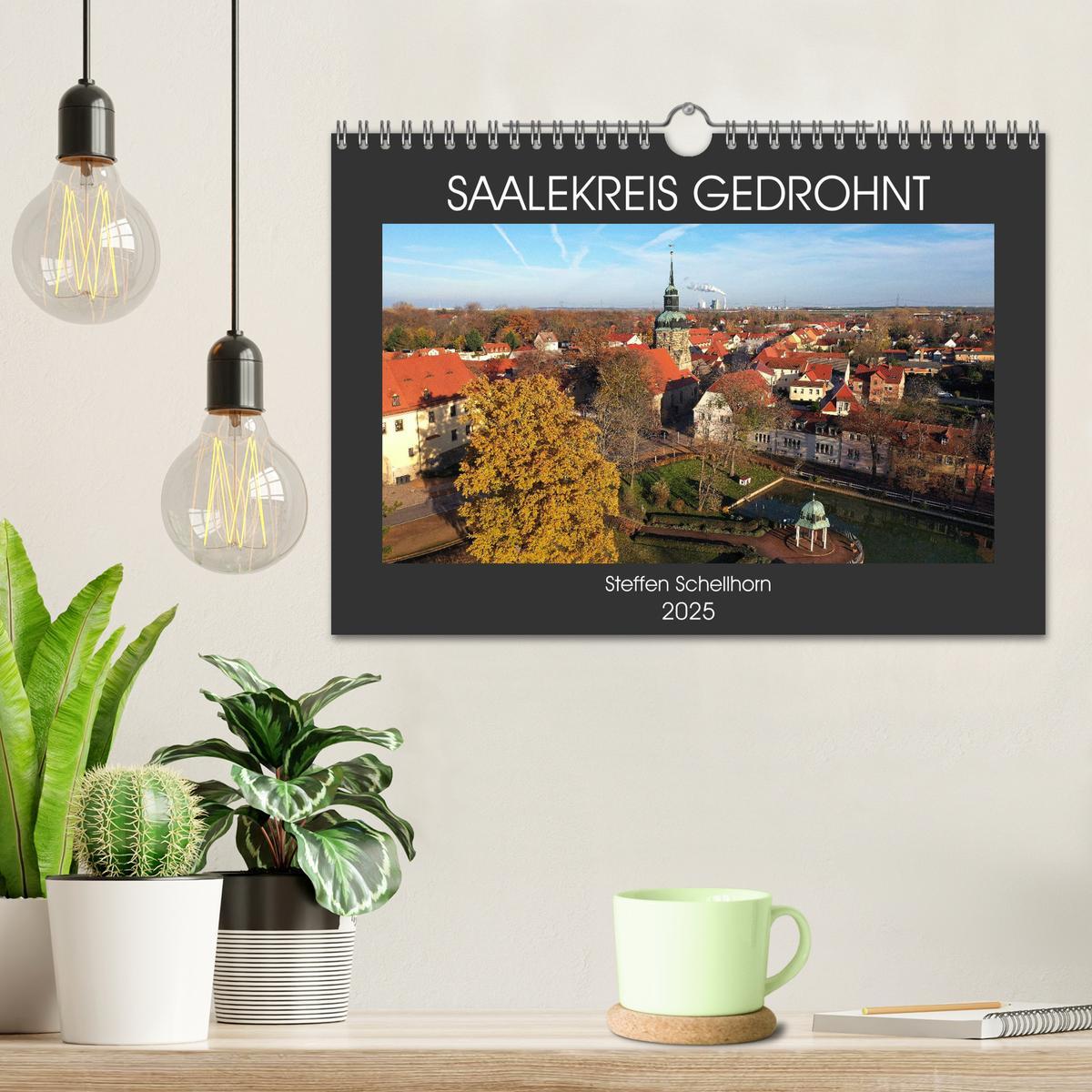 Bild: 9783435076123 | SAALEKREIS GEDROHNT (Wandkalender 2025 DIN A4 quer), CALVENDO...