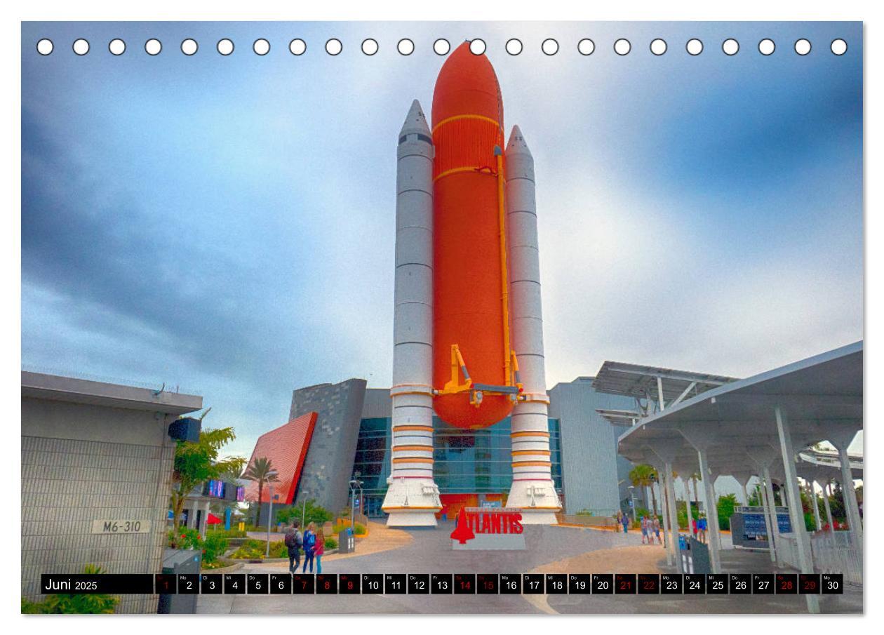 Bild: 9783435253920 | Kennedy Space Center (Tischkalender 2025 DIN A5 quer), CALVENDO...