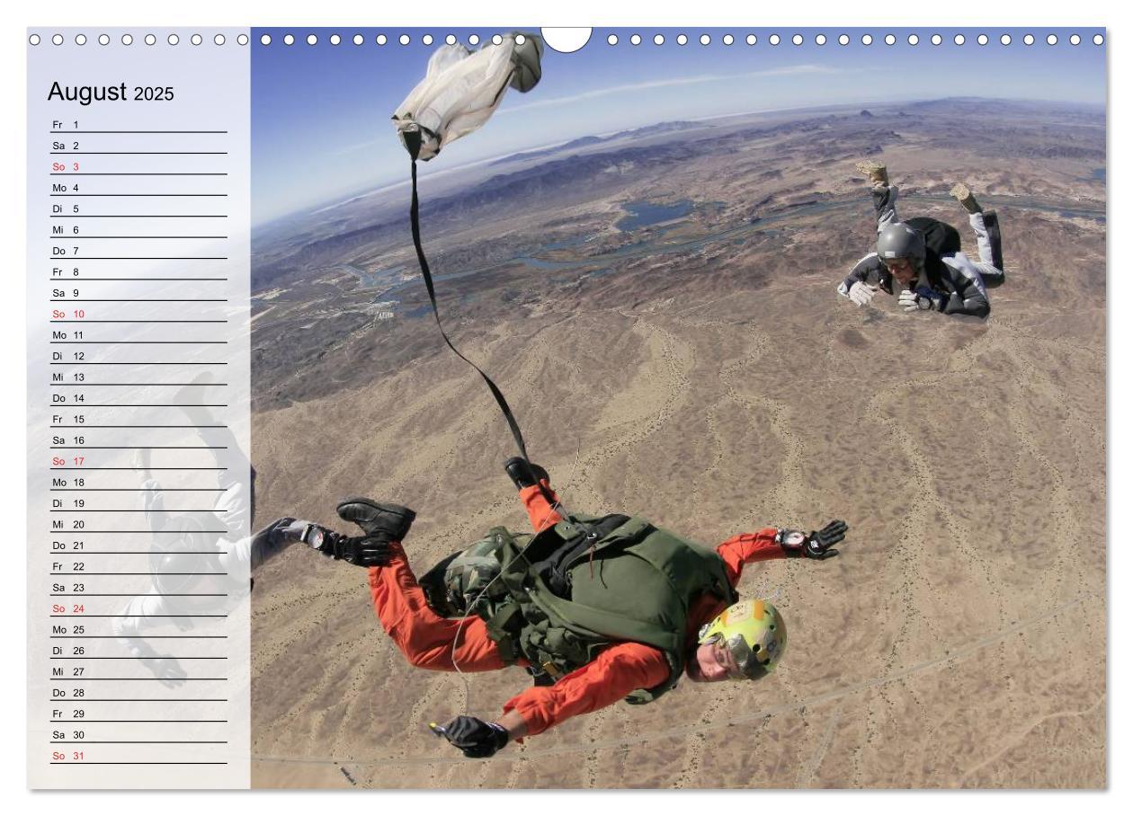 Bild: 9783435547494 | Fallschirmspringer. Absprung der U.S. Navy Seals (Wandkalender 2025...