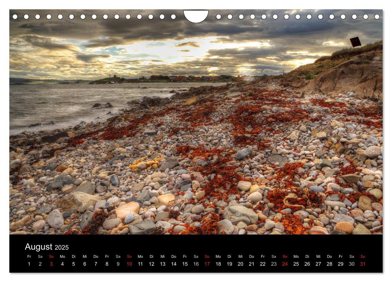 Bild: 9783435731299 | Holy Island - England (Wandkalender 2025 DIN A4 quer), CALVENDO...