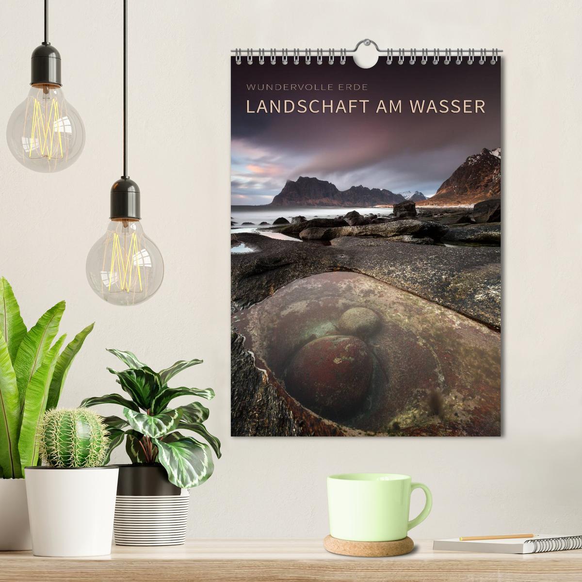 Bild: 9783457058787 | LANDSCHAFT AM WASSER (Wandkalender 2025 DIN A4 hoch), CALVENDO...