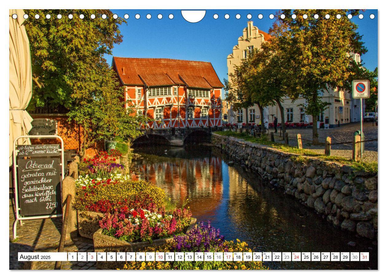 Bild: 9783435619467 | Wismarer Ansichten 2025 (Wandkalender 2025 DIN A4 quer), CALVENDO...