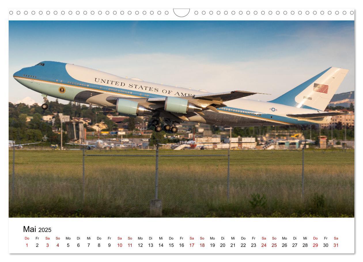 Bild: 9783383853715 | Fliegerträume: 12 Monate, 12 Flugzeuge (Wandkalender 2025 DIN A3...